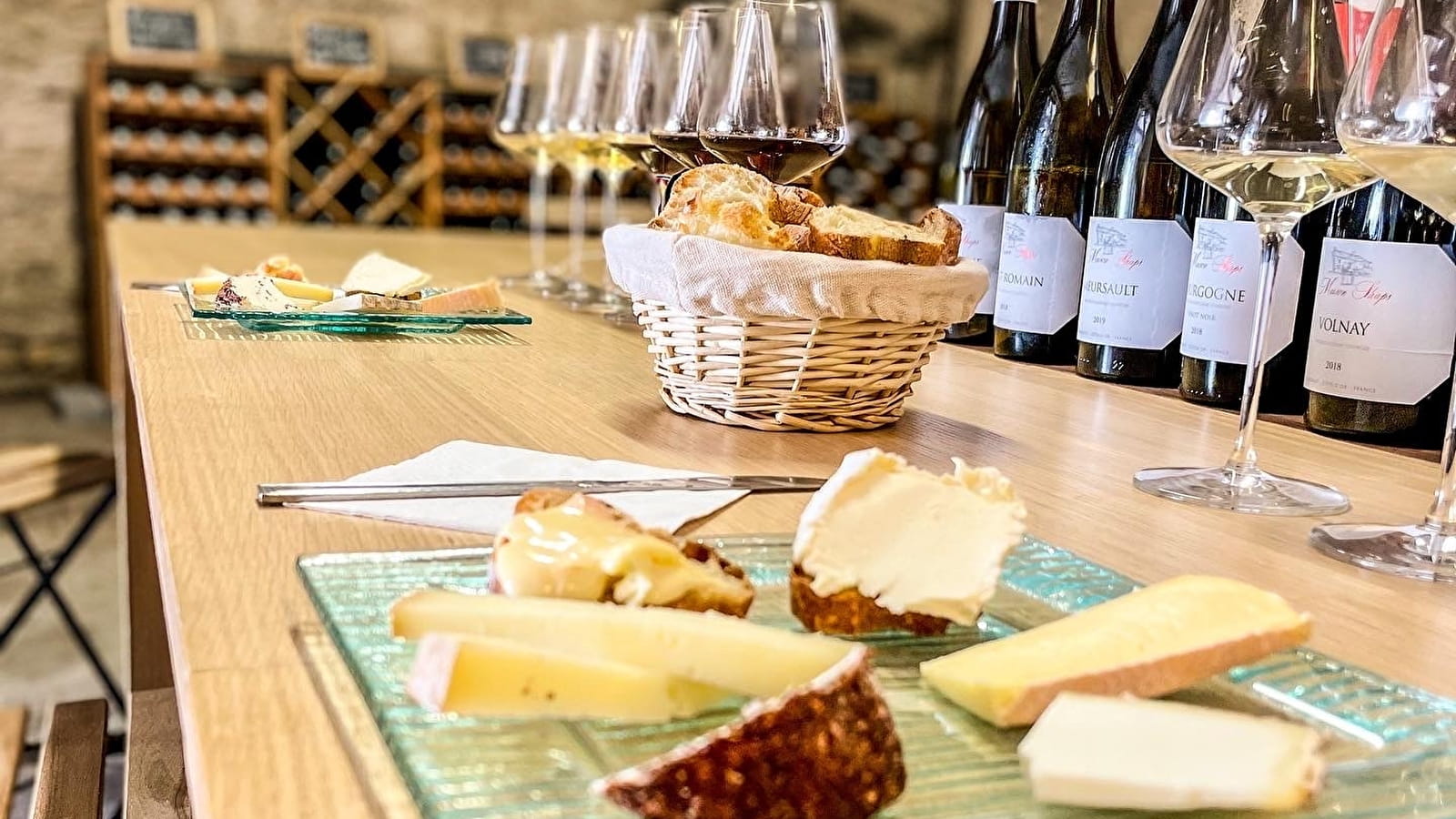 Kommentierte Verkostung: Käse und Wein im Maison Shaps