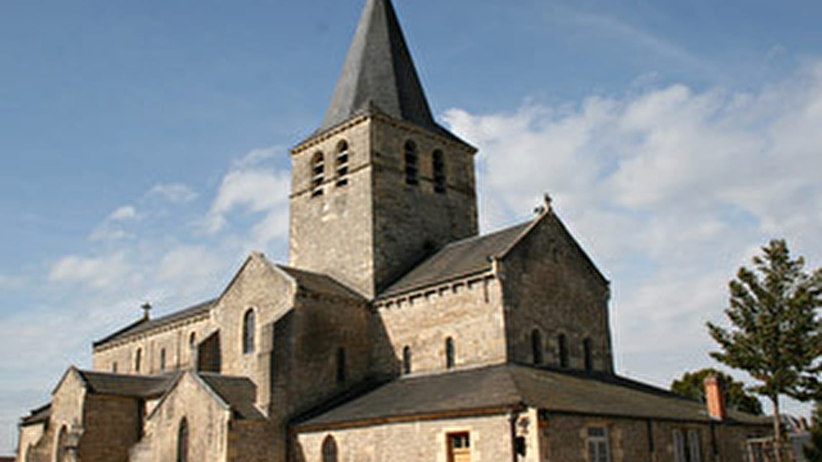 Eglise Saint Pierre de Saint-Pierre-le-Moûtier