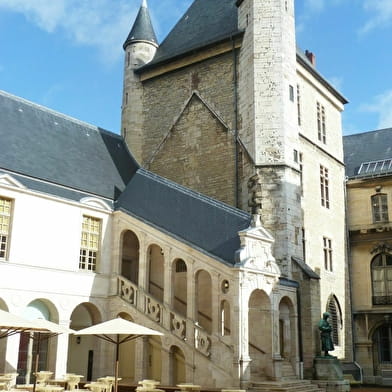 Les Ducs de Bourgogne et leur palais