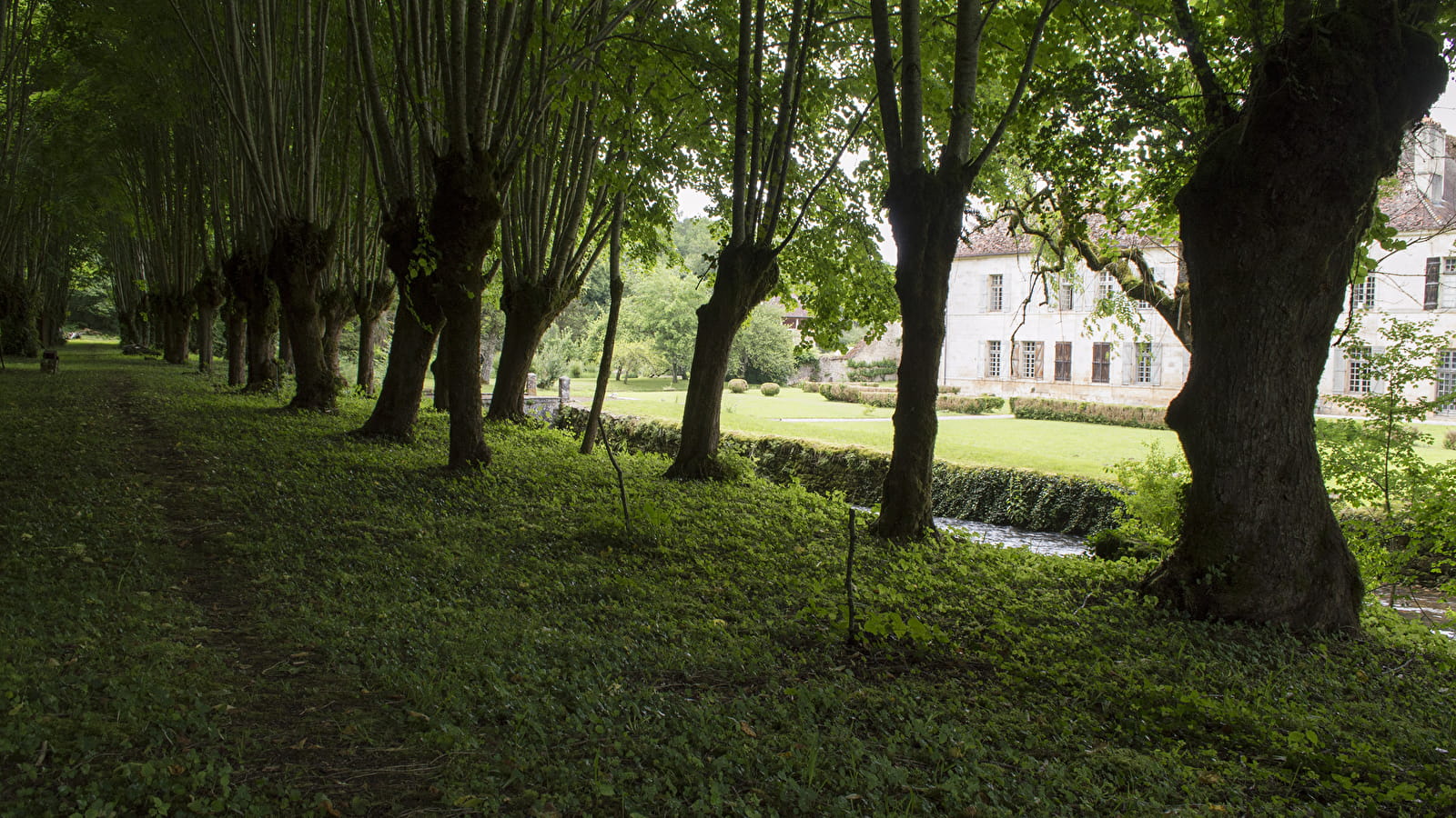 Jardin de l'abbaye d'Oigny 