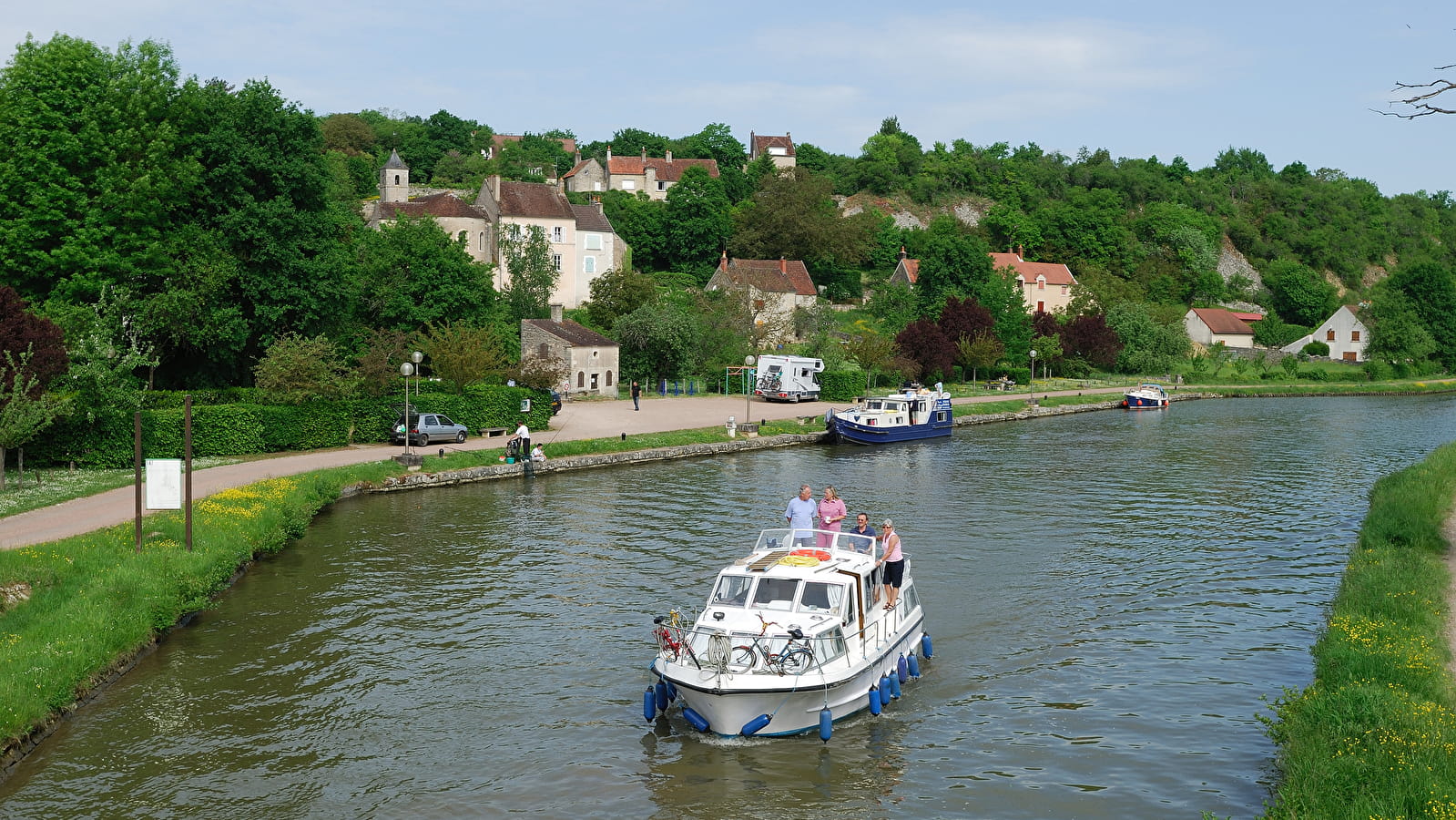 Rundgang durch die Yonne-Schleife