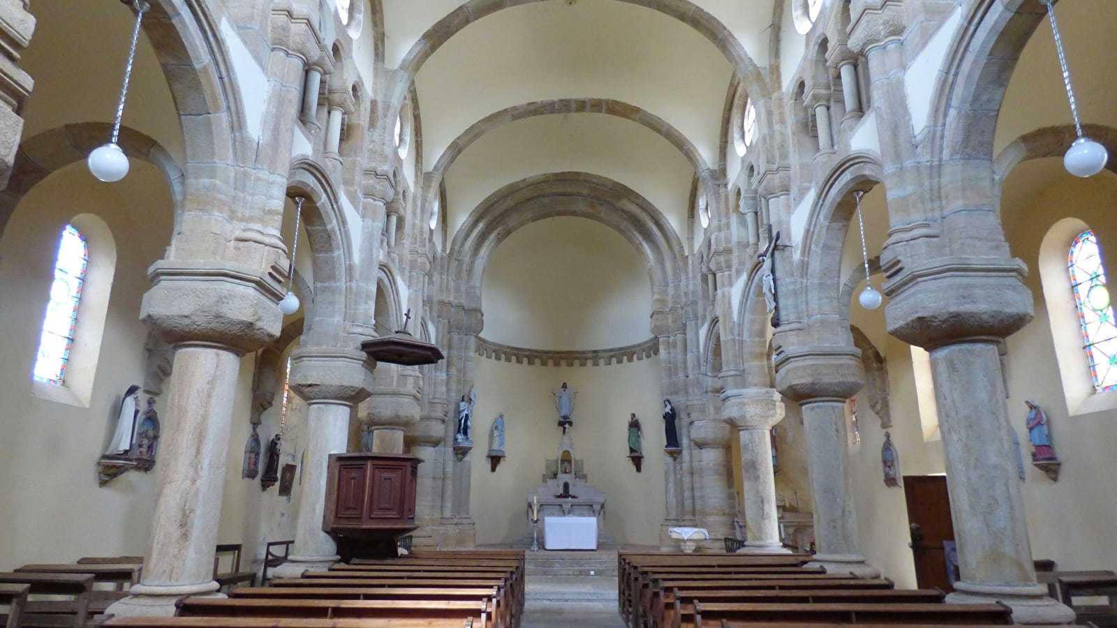 Besichtigung 'Kirchenschätze' : Kirche Saint-Martin in Saint-Martin-de-Salencey