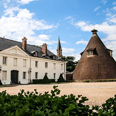 Geführte Tour - Das Schloss La Verrerie 'Côté cour et côté jardin' (Hof- und Gartenseite)