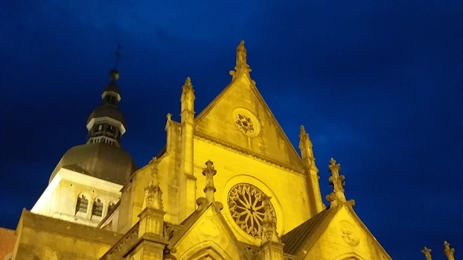 Taschenlampen-Tour durch die Basilika