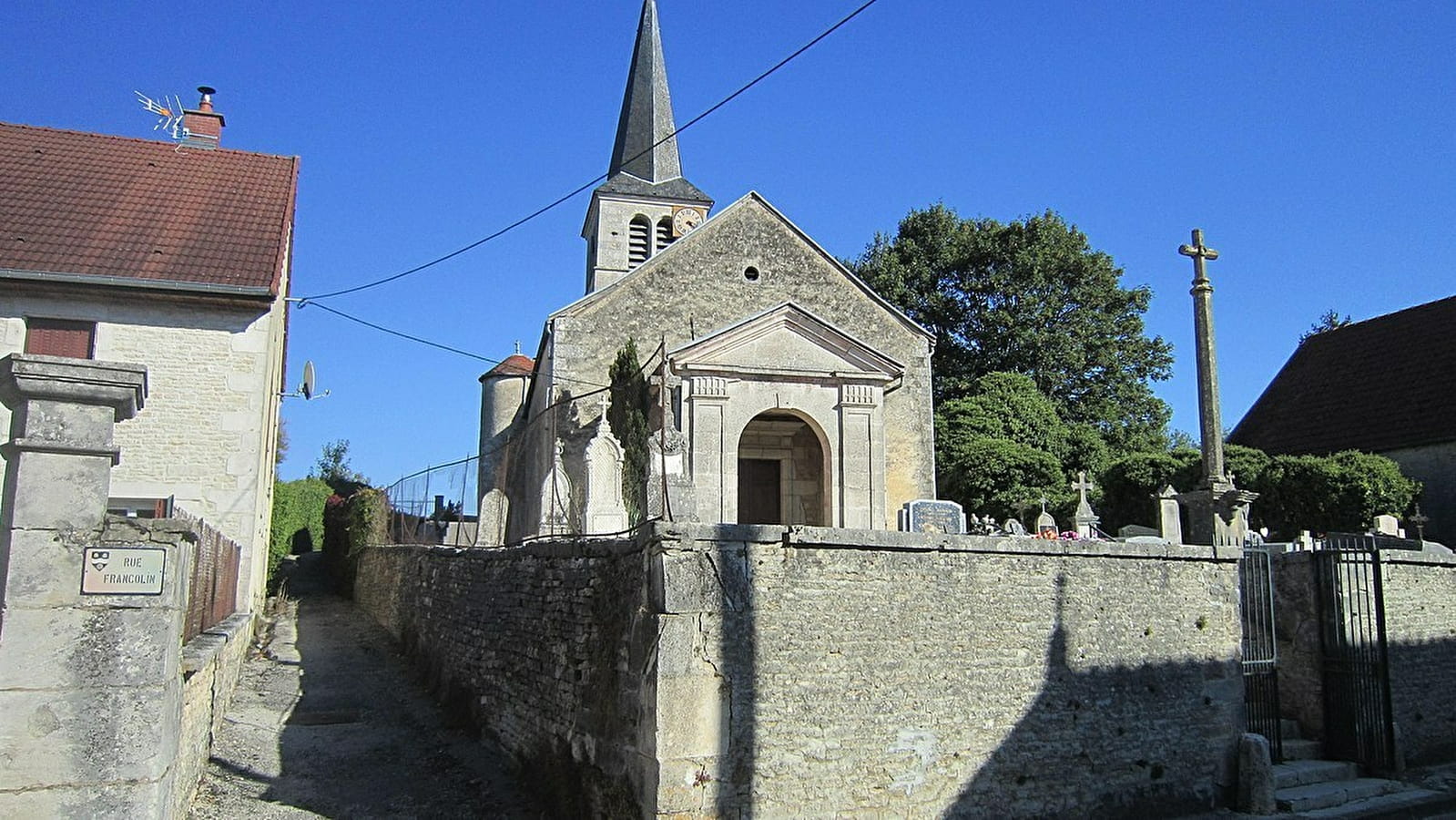 Ein Tag eine Kirche im Pays Châtillonnais