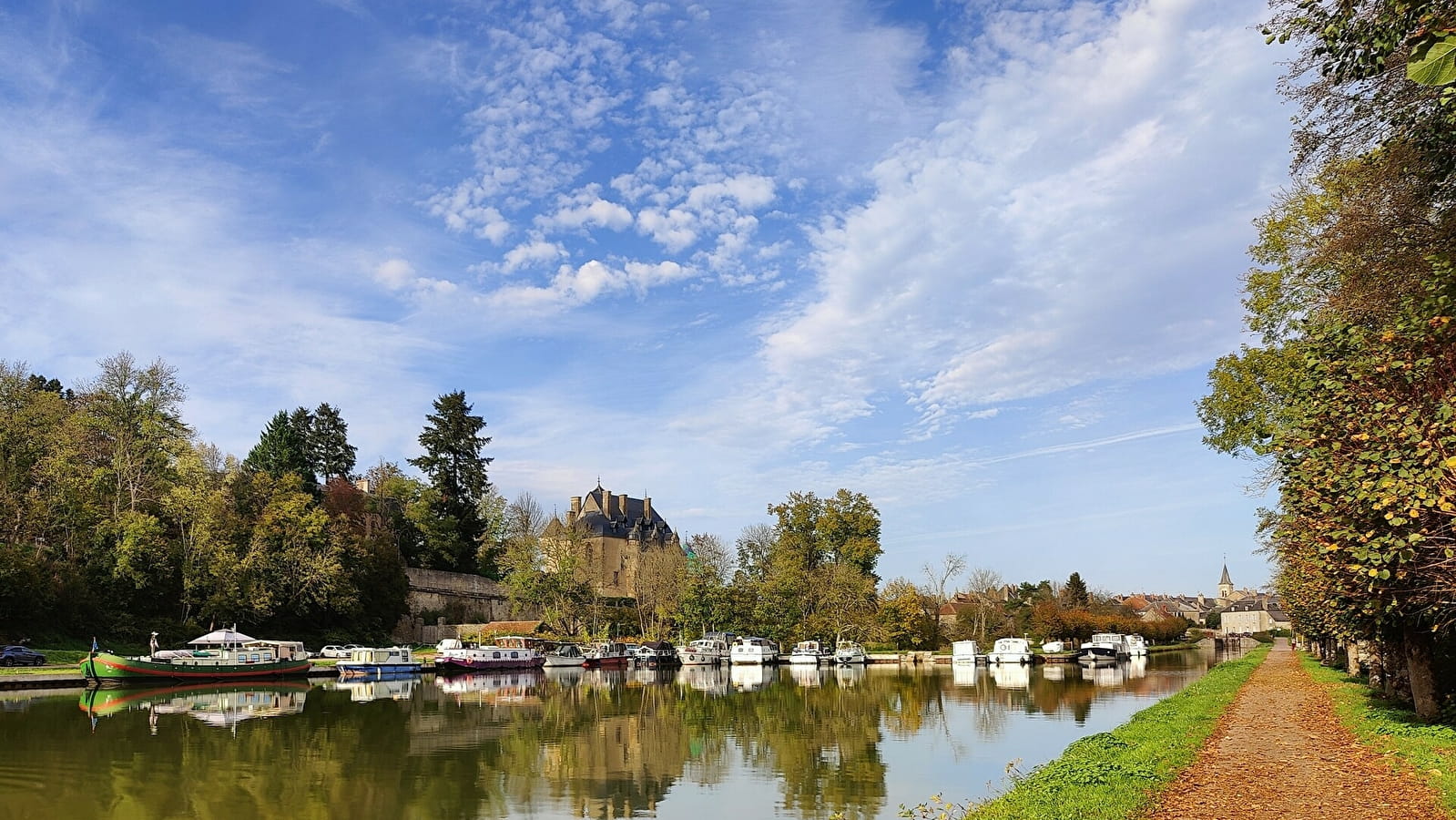 Der Canal du Nivernais von Châtillon-en-Bazois bis zur Schleuse von Fleury