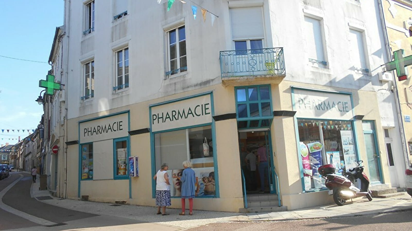 Pharmacie à Lormes