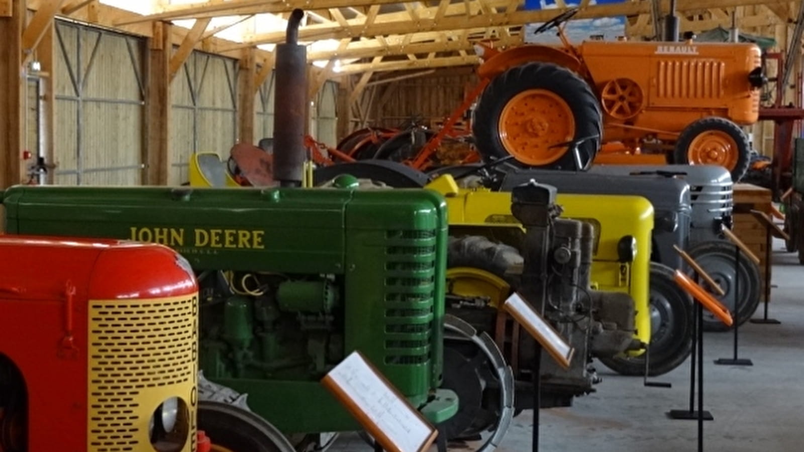 Musée de la Machine Agricole et de la Ruralité (le MUMAR) à Saint-Loup-des-Bois